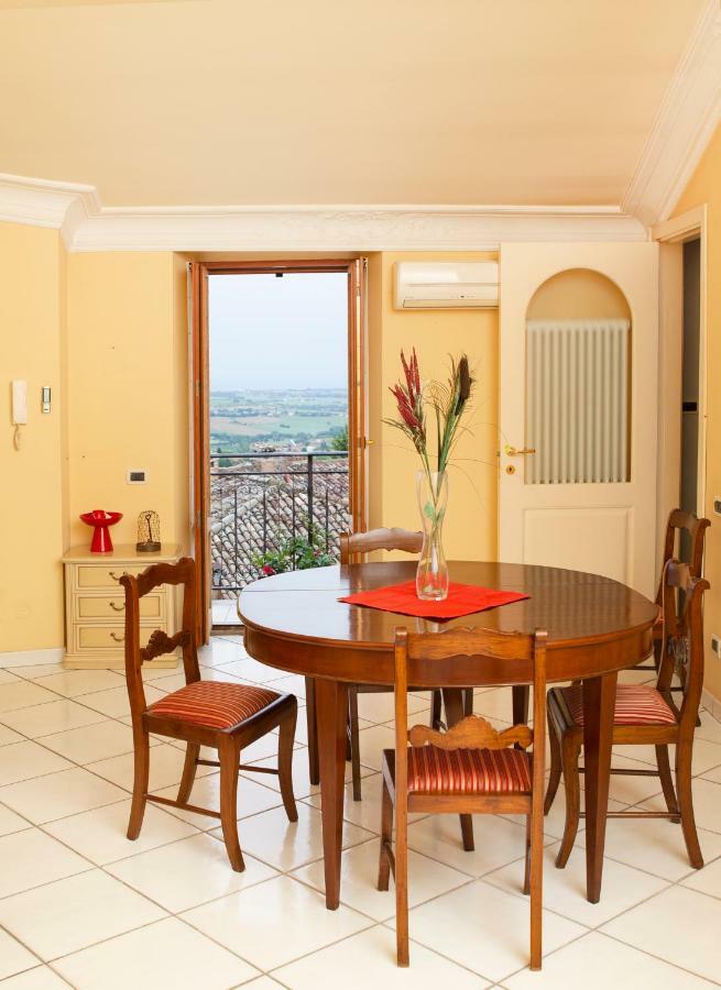 Porta Marina Acomodação com café da manhã Recanati Exterior foto
